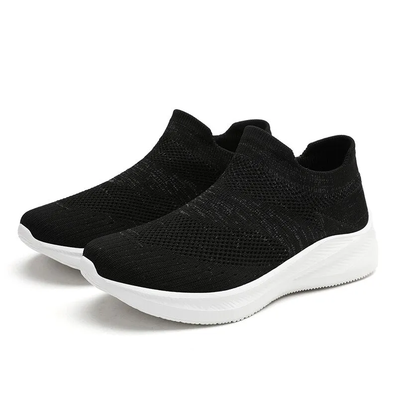 2022 Men &amp; Women walking Shoes Summer Breathable Mesh Black Shoes Light Hard-Wearing Slip on Footwear Flat Net Sneakers Canvas