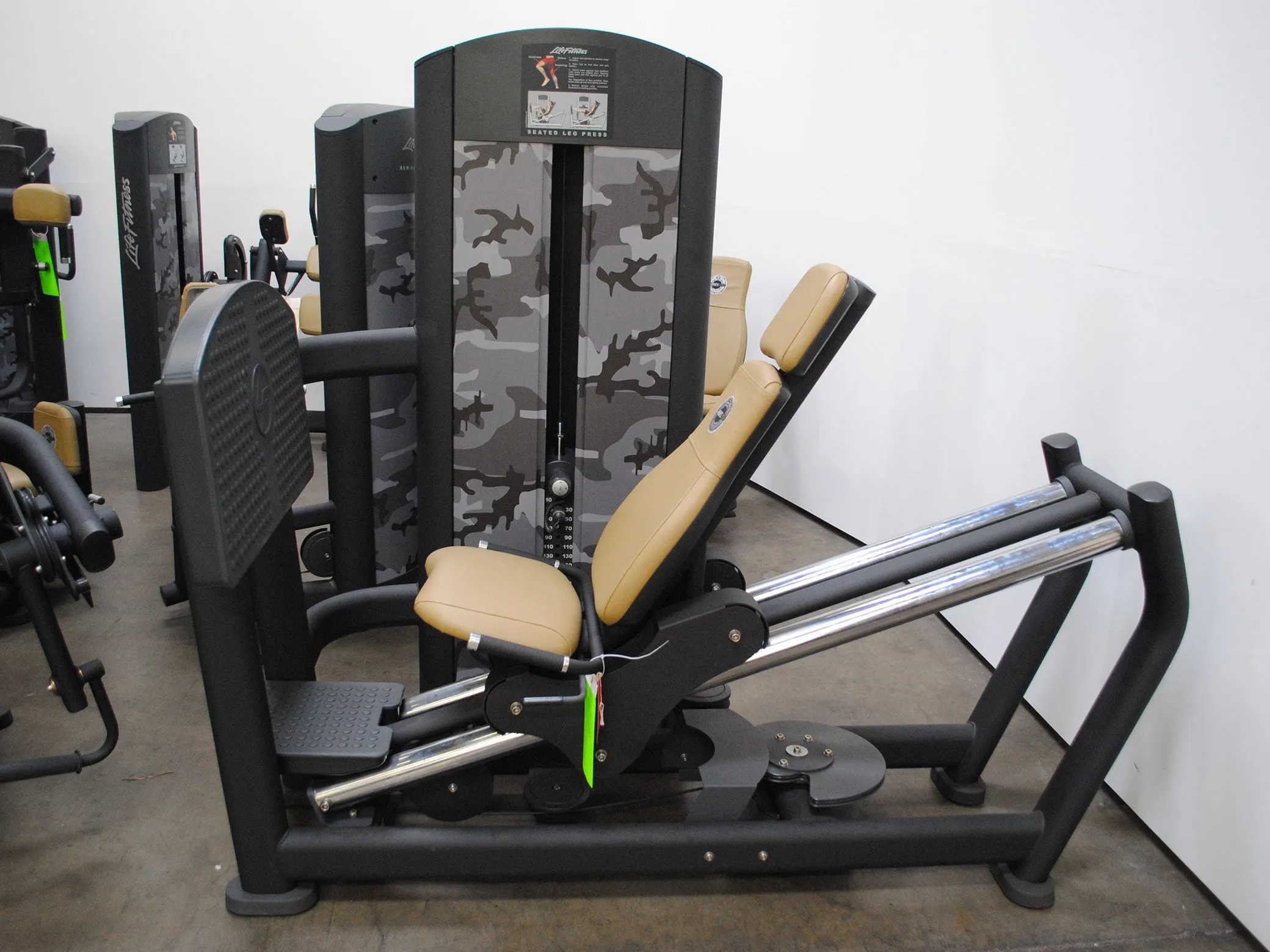 Refurbished Life Fitness Signature Gym Package - 18 Piece